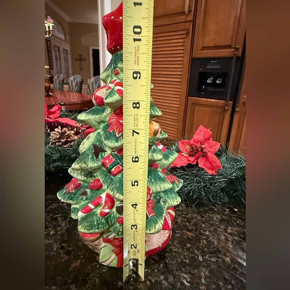 Festive Ceramic Christmas Tree with Red Star - Picture 6 of 10